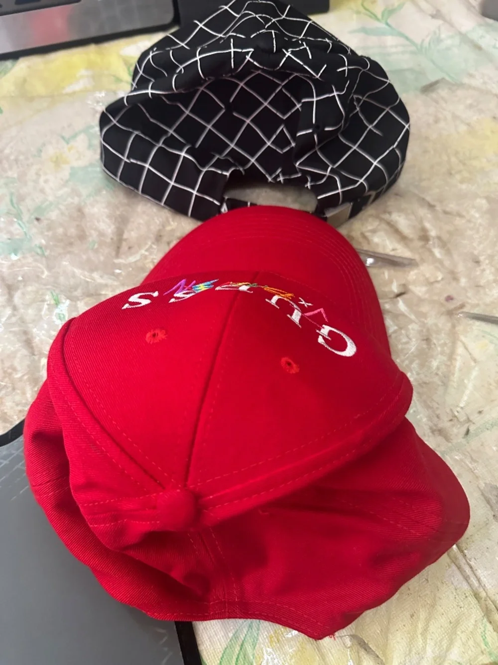 Guess J Balvin Red Hat Snapback and NWT Volcom Yupoong Sample Black Checks Dad - Picture 2 of 8
